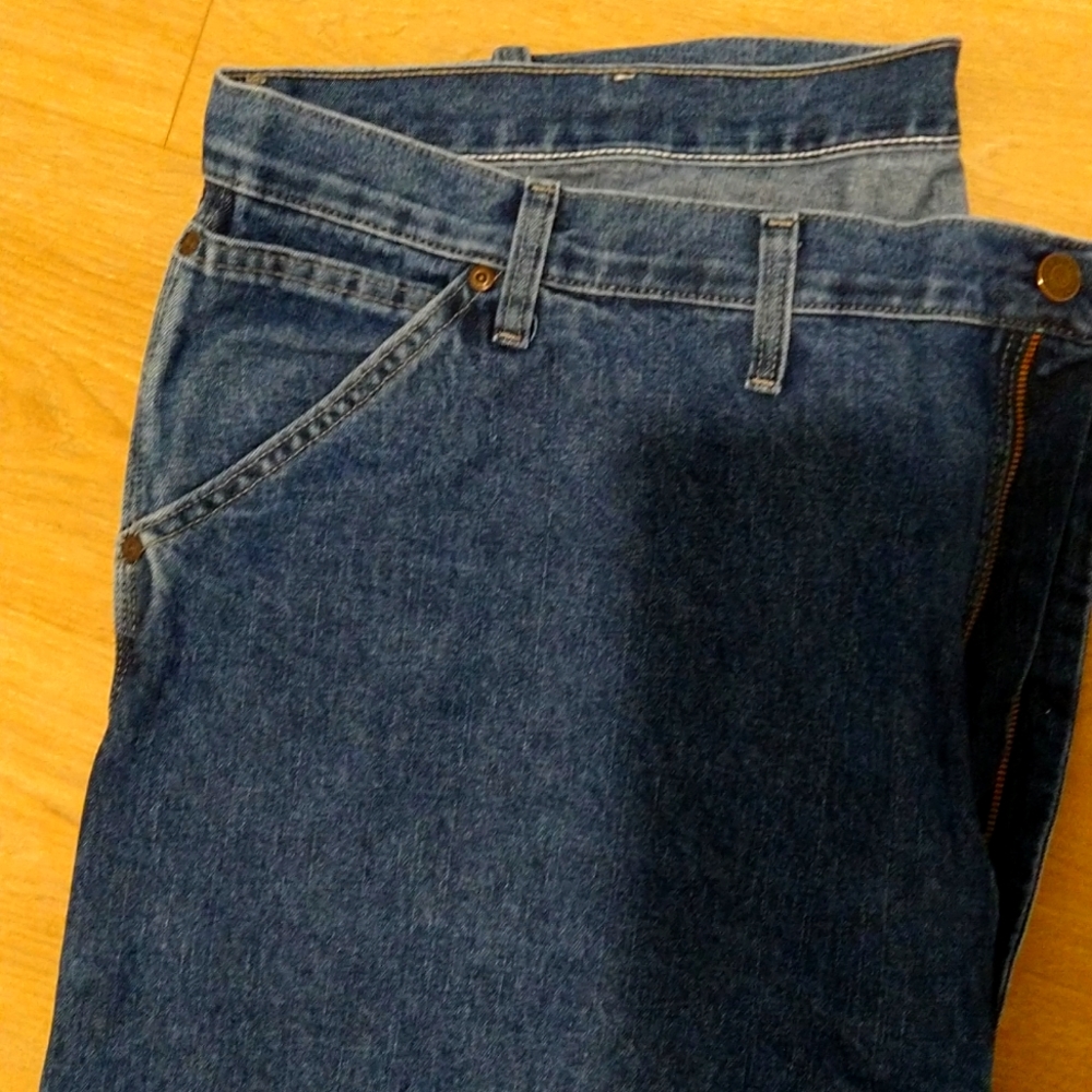 Wrangler 46 x 30 carpenter jeans
